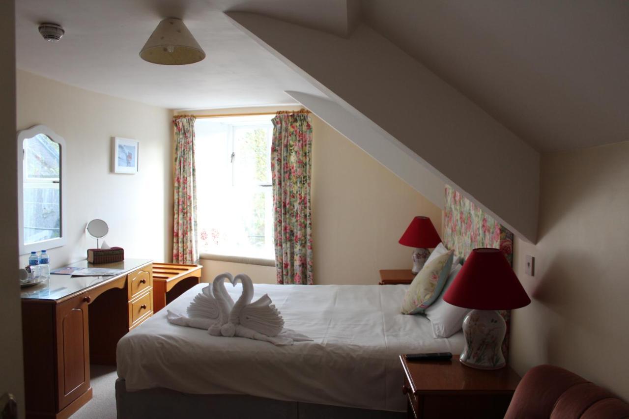 Tom Crean Base Camp - Food Drink Bed Hotel Kenmare Exterior foto