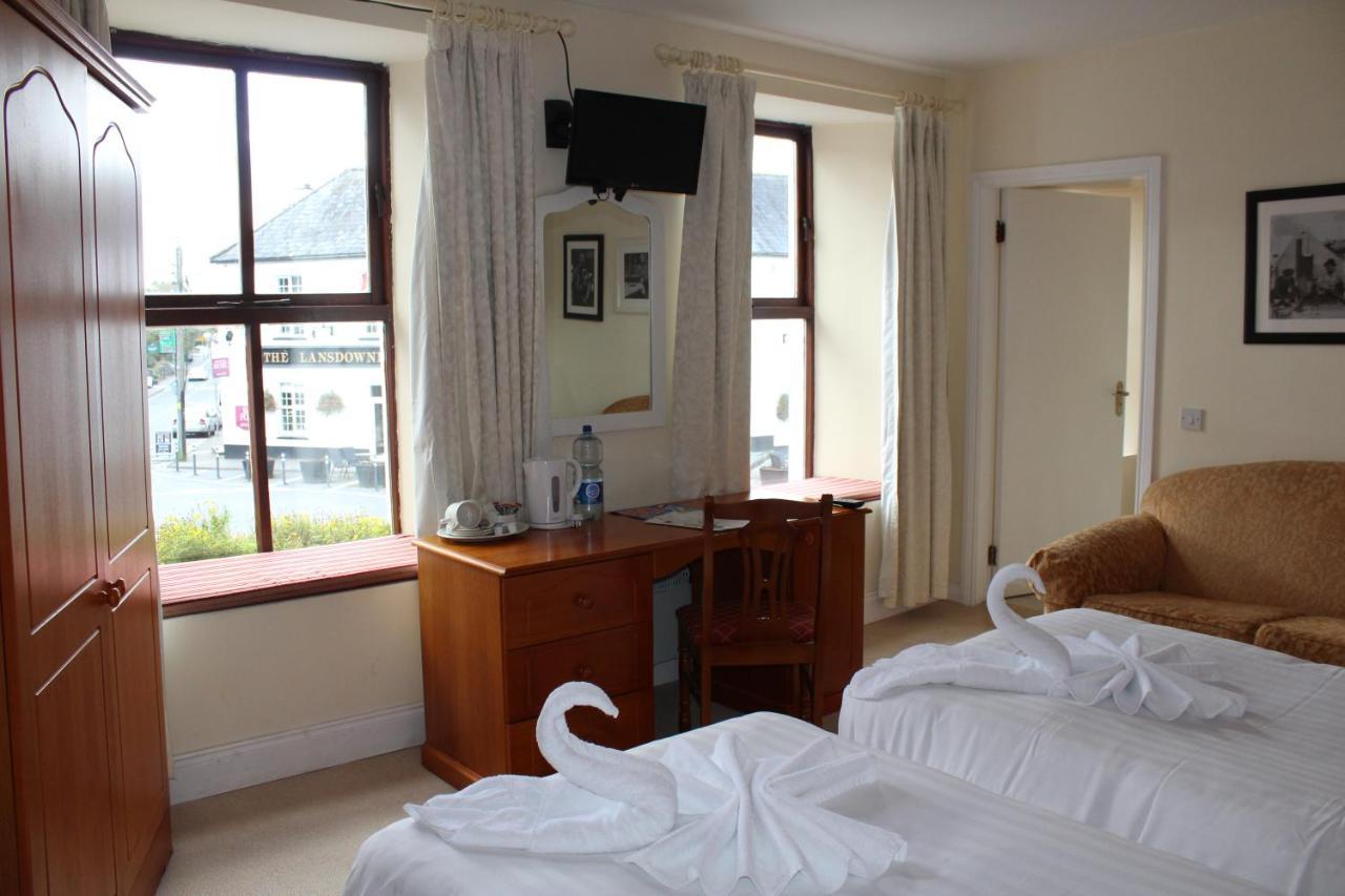 Tom Crean Base Camp - Food Drink Bed Hotel Kenmare Exterior foto